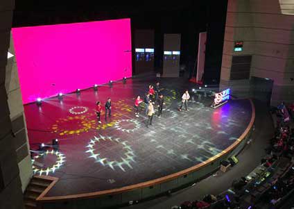 舞臺燈光、聲音與表演活動的關系